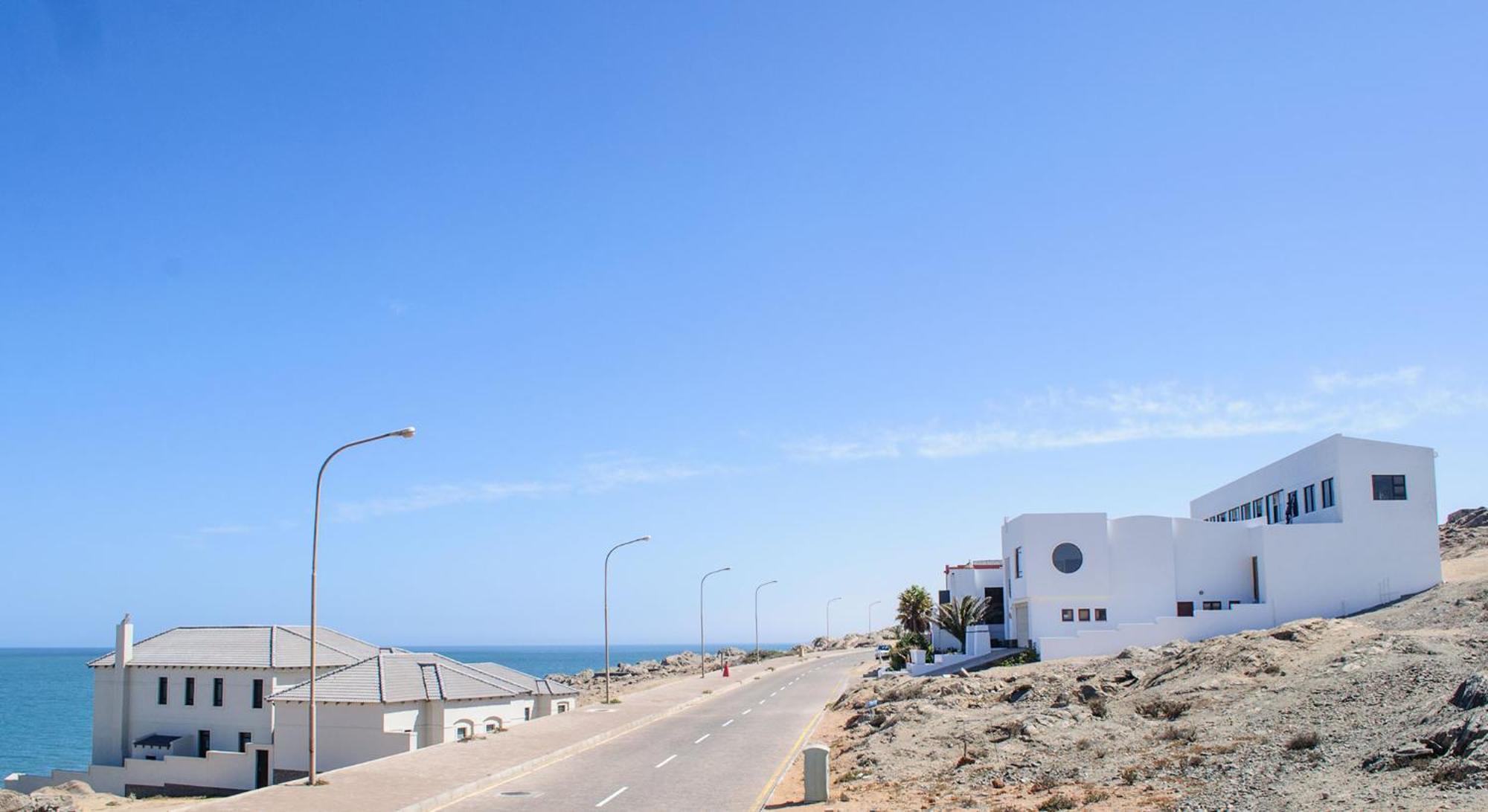 Shark Island Guesthouse Lüderitz Exteriör bild